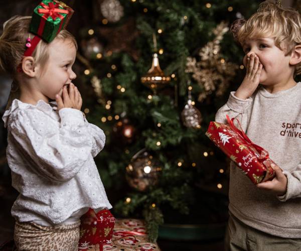 Christel uit Eindhoven lanceert hartverwarmend kerstinitiatief Secret Santa - een fijne kerst voor ieder kind!
