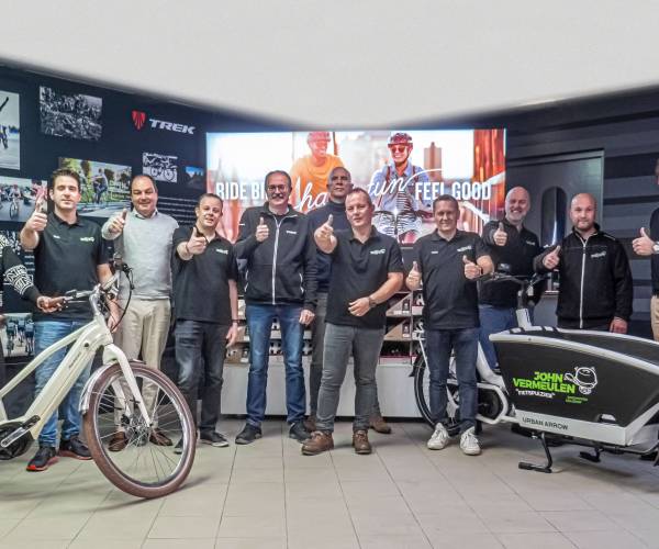Autobedrijf Van den Udenhout breid haar fietsactiviteiten uit; overname John Vermeulen Fietsplezier (Eindhoven)