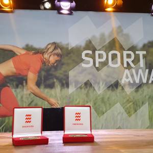 Pieter van den Hoogenband wint Oeuvre Award tijdens Eindhoven SportAwards Sportcafé editie