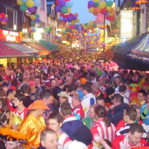 Wij vieren carnaval op Stratumseind!